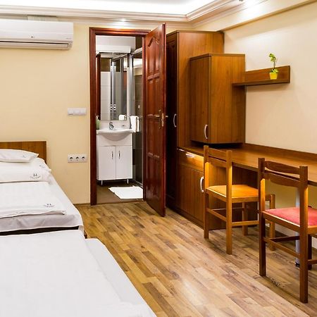 Bl.Apartmanhaz Ii. Seghedin Exterior foto