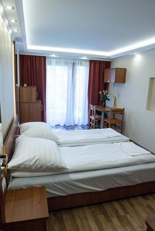 Bl.Apartmanhaz Ii. Seghedin Exterior foto