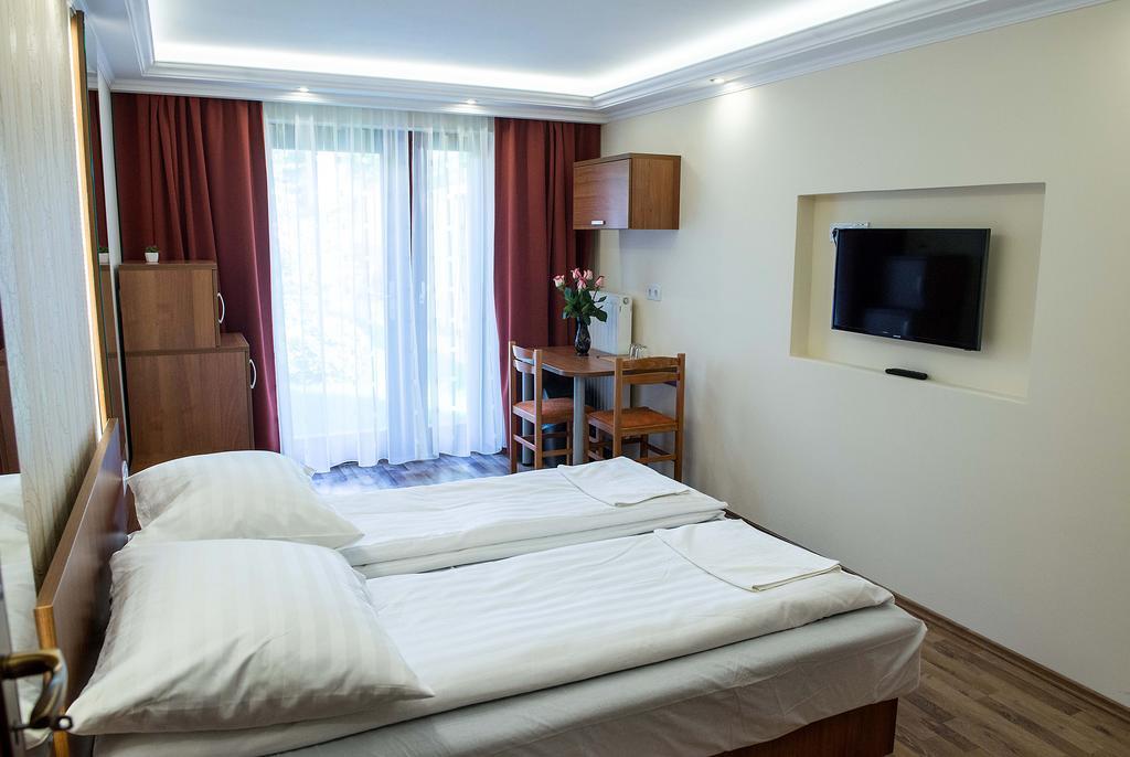 Bl.Apartmanhaz Ii. Seghedin Exterior foto