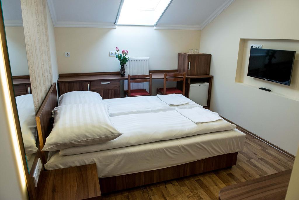 Bl.Apartmanhaz Ii. Seghedin Exterior foto